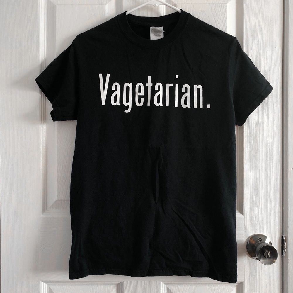 Gildan Black Feminist T-Shirt - Vagetarian, Small